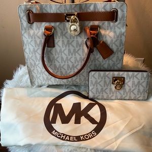 Michael Michael Kors Tote & Matching Wallet NWT